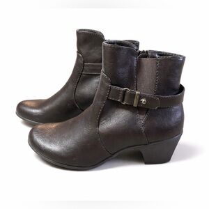 Croft & Barrow Brown Faux Leather Ankle Boots Booties Size 7.5